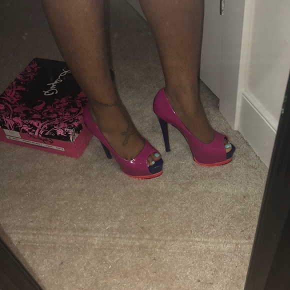 High heels - Picture 4 of 5